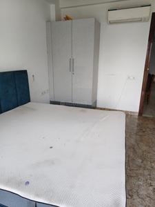 Bedroom Image of 2700 Sq.ft 3 BHK Builder Floor for rent in Gulmohar Garden, Sector 44 Noida for Rs. 100000