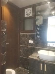 Common Bathroom Image of 2100 Sq.ft 4 BHK Builder Floor for rent in East Of Kailash New Delhi for Rs. 250000