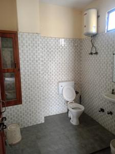 Bathroom Image of 300 Sq.ft 1 RK Independent House for rent in Sector 29 Noida for Rs. 18000