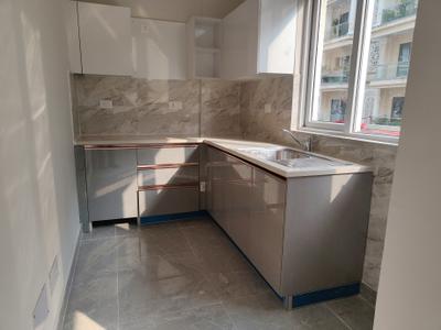 Kitchen Image of 1020 Sq.ft 2.5 BHK Builder Floor for rent in Signature Global City 92, Sector 92 Gurgaon for Rs. 22000