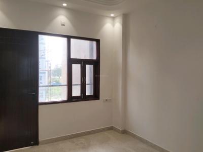 Bedroom Image of 1500 Sq.ft 4 BHK Builder Floor for sale in Rohini Sector 28 New Delhi for Rs. 15100000