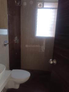 Bathroom Image of 1100 Sq.ft 2.5 BHK Apartment / Flat for rent in Thane West Thane for Rs. 70000