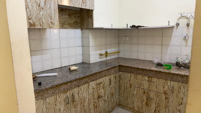 Kitchen Image of 1250 Sq.ft 3 BHK Apartment / Flat for rent in Supertech Eco Village 3, Noida Extension Greater Noida for Rs. 16500