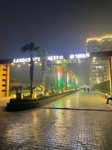 Image of 1150 Sq.ft 3 BHK Apartment / Flat for sale in Landcraft Metrohomes Phase 3, Muradnagar, Ghaziabad for Rs. 6320000