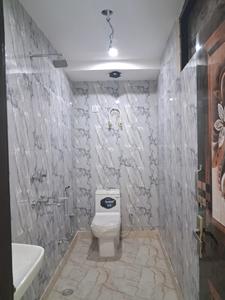 Common Bathroom Image of 910 Sq.ft 2 BHK Builder Floor for sale in Ramesh Nagar New Delhi for Rs. 11000000
