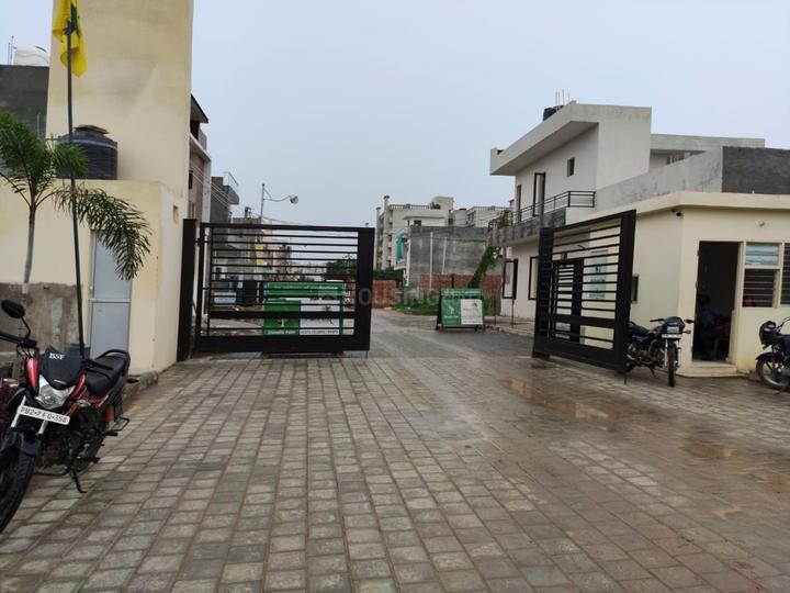 Shivalik City, Sector 127 Main Image 1