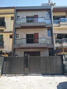 Image of 1000 Sq.ft 7 BHK Independent House for sale in Sector 37, Chandigarh for Rs. 62000000