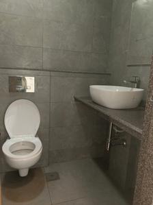 Common Bathroom Image of 1100 Sq.ft 2 BHK Apartment / Flat for rent in Kandivali East Mumbai for Rs. 80000