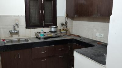 Kitchen Image of 1100 Sq.ft 3 BHK Apartment / Flat for sale in Vasant Kunj New Delhi for Rs. 8000000