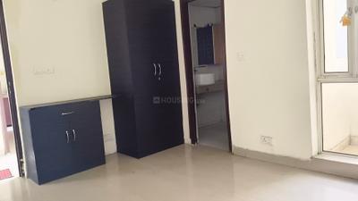 Bedroom Image of 1040 Sq.ft 2 BHK Apartment / Flat for sale in Logix Blossom Greens, Sector 143 Noida for Rs. 7200000