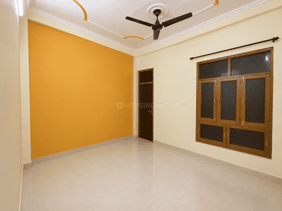 Bedroom Image of 1800 Sq.ft 2 BHK Builder Floor for rent in Barkhurdarpur Lucknow for Rs. 16000