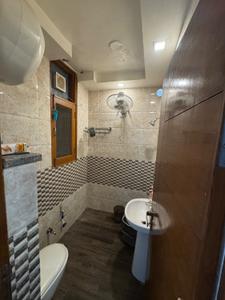 Image of 2367 Sq.ft 3 BHK Builder Floor for rent in Sector 40, Gurgaon for Rs. 50000