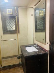 Bathroom Image of 1100 Sq.ft 2 BHK Builder Floor for rent in Chittaranjan Park New Delhi for Rs. 65000