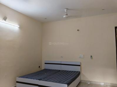 Bedroom Image of 700 Sq.ft 1 BHK Builder Floor for rent in Sector 30 Gurgaon for Rs. 25000