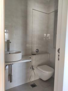 Bathroom Image of 550 Sq.ft 1 BHK Apartment / Flat for sale in Sugee Atharva, Prabhadevi Mumbai for Rs. 19500000
