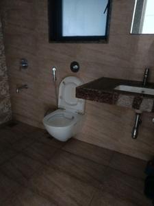 Common Bathroom Image of 650 Sq.ft 1 BHK Apartment / Flat for sale in Amanora Gold Towers, Hadapsar Pune for Rs. 7800000