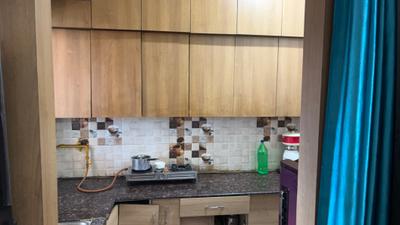 Kitchen Image of 1075 Sq.ft 2 BHK Apartment / Flat for sale in Gaur City 7th Avenue, Noida Extension Greater Noida for Rs. 9200000