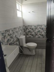 Bathroom Image of 1450 Sq.ft 3 BHK Apartment / Flat for rent in Nest Bonsai, Ottiyambakkam Chennai for Rs. 25000