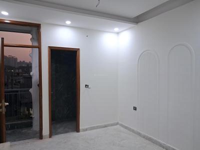 Bedroom Image of 1350 Sq.ft 3 BHK Apartment / Flat for sale in Avenue 1, Sector 73 Noida for Rs. 4950000