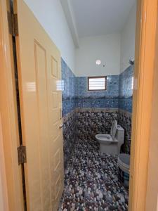 Bathroom Image of 1100 Sq.ft 1 BHK Independent House for rent in Tambaram Chennai for Rs. 15000