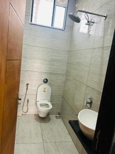 Bathroom Image of 1500 Sq.ft 2 BHK Independent House for rent in Tikrapara Raipur for Rs. 13000