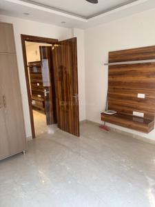 Bedroom Image of 960 Sq.ft 2 BHK Builder Floor for rent in Pitampura New Delhi for Rs. 40000