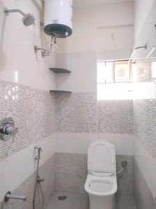 Common Bathroom Image of 1400 Sq.ft 2 BHK Builder Floor for rent in Muneshwara Nagar Bengaluru for Rs. 50000