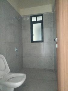Common Bathroom Image of 1600 Sq.ft 3 BHK Apartment / Flat for rent in Bibwewadi Pune for Rs. 65000