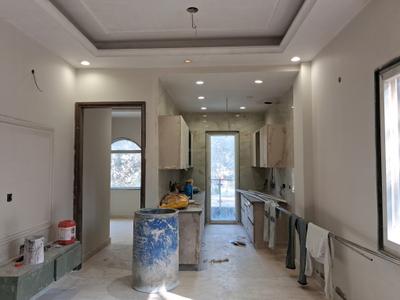 Living Room Image of 1000 Sq.ft 3 BHK Builder Floor for sale in Paschim Vihar New Delhi for Rs. 20000000