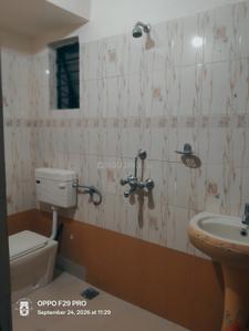 Bathroom Image of 1600 Sq.ft 3 BHK Apartment / Flat for rent in South Civil Lines Jabalpur for Rs. 26000