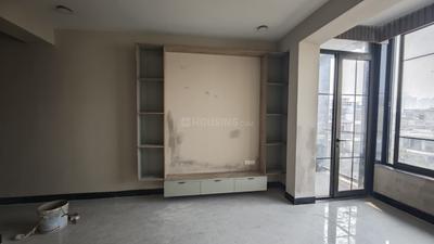 Bedroom Image of 3500 Sq.ft 3 BHK Builder Floor for rent in Sector 116 Noida for Rs. 75000