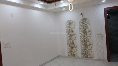 Living Room Image of 1000 Sq.ft 2 BHK Apartment / Flat for sale in Sector 72 Noida for Rs. 3800000