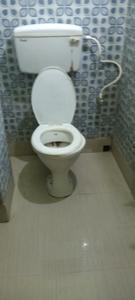 Bathroom Image of 300 Sq.ft 1 RK Apartment / Flat for rent in Airport Gate no. 1 Kolkata for Rs. 7000