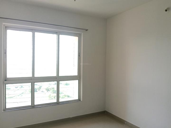 Solitaire Tower Living Room 1