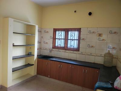 Kitchen Image of 1350 Sq.ft 3 BHK Duplex for rent in Avalapalli Hosur for Rs. 25000