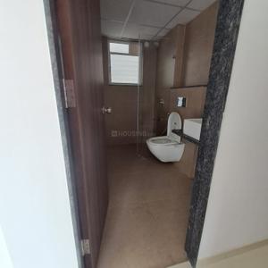 Bathroom Image of 1300 Sq.ft 3 BHK Apartment / Flat for sale in Runwal The Central Park, Chinchwad Pune for Rs. 14500000