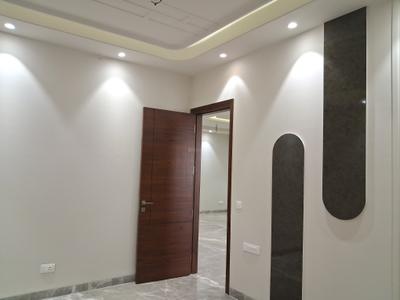 Bedroom Image of 1800 Sq.ft 3 BHK Builder Floor for sale in Paschim Vihar New Delhi for Rs. 35000000