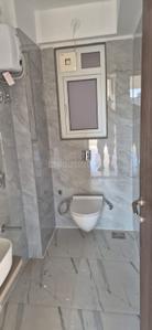 Bathroom Image of 750 Sq.ft 2 BHK Apartment / Flat for sale in Chembur Mumbai for Rs. 18000000