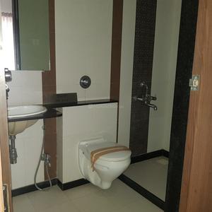 Bathroom Image of 1300 Sq.ft 3 BHK Apartment / Flat for sale in Hadapsar Pune for Rs. 11500000