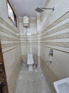 Image of 900 Sq.ft 2 BHK Apartment / Flat for rent in Vivek Vihar, New Delhi for Rs. 19000