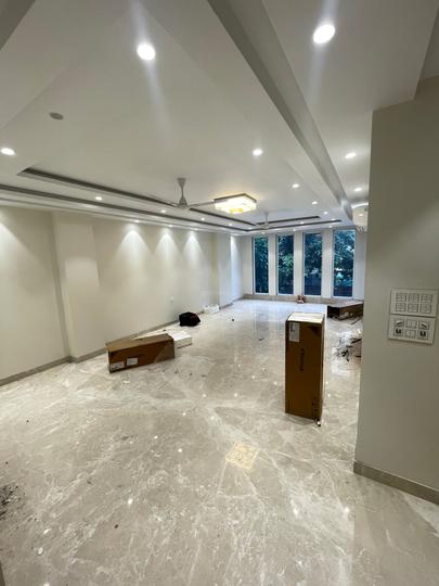 Sector 25, DLF Phase 2 Main Image 1