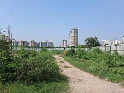 Image of 900 Sq.ft Residential Plot / Land for sale in Sector 76, Noida for Rs. 17500000