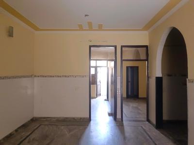 Living Room Image of 1300 Sq.ft 3 BHK Builder Floor for rent in Rohini Extension New Delhi for Rs. 15000
