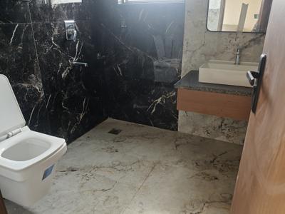 Bathroom Image of 1000 Sq.ft 1 BHK Builder Floor for rent in DLF Phase 3 Gurgaon for Rs. 42000