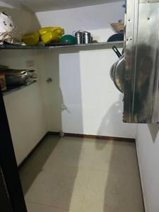 Kitchen Image of 1000 Sq.ft 1.5 BHK Builder Floor for rent in Bapu nagar Vadodara for Rs. 12000