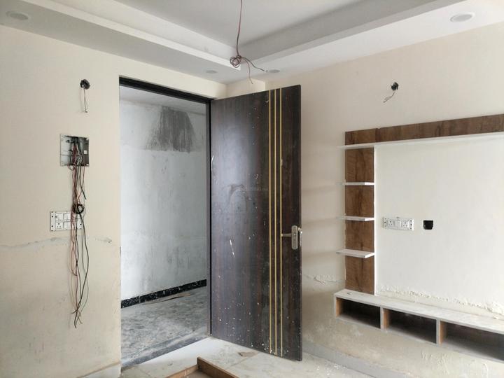 Paradise Green Plaza Main Image 1