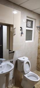 Bathroom Image of 2300 Sq.ft 3 BHK Apartment / Flat for sale in Omaxe Royal Residency, Thakkarwal Ludhiana for Rs. 17500000