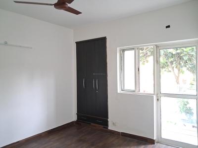 Bedroom Image of 1900 Sq.ft 3 BHK Apartment / Flat for sale in Paras Tierea, Sector 137 Noida for Rs. 20000000