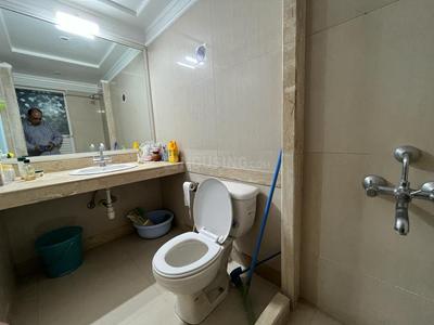 Bathroom Image of 1000 Sq.ft 2 BHK Apartment / Flat for sale in Suncity Builder Complex, Powai Mumbai for Rs. 16700000