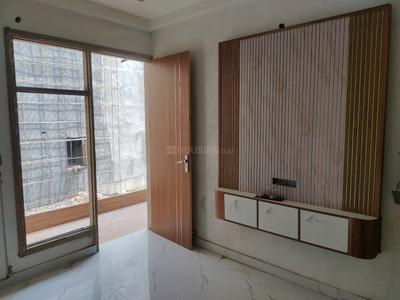 Bedroom Image of 1500 Sq.ft 3 BHK Builder Floor for sale in Sector 104 Noida for Rs. 6000000